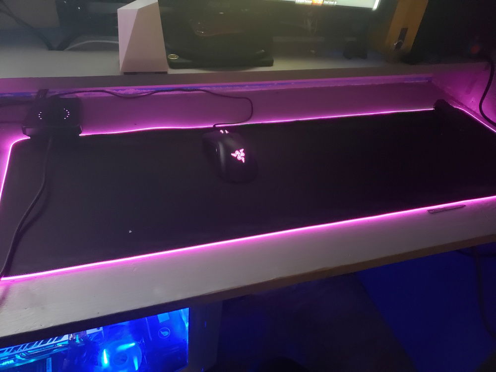 Razer Chroma Extended and Razer Death Adder Elite