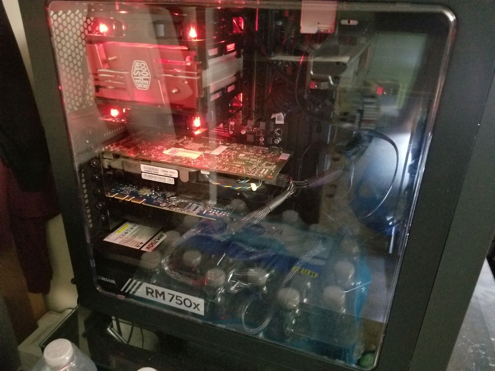 showing components through glass side panel